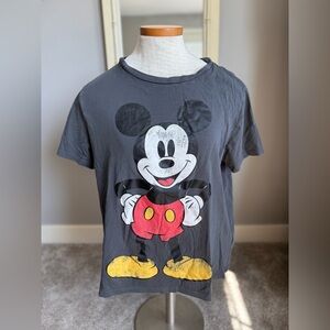 Disney Mickey Mouse Women’s T-Shirt Size large EUC